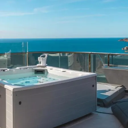 Apartment Penthouse With Pool & Jacuzzi
