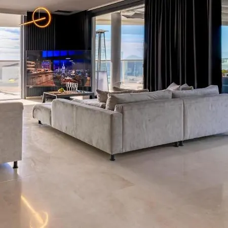 Apartment Penthouse With Pool & Jacuzzi Benidorm